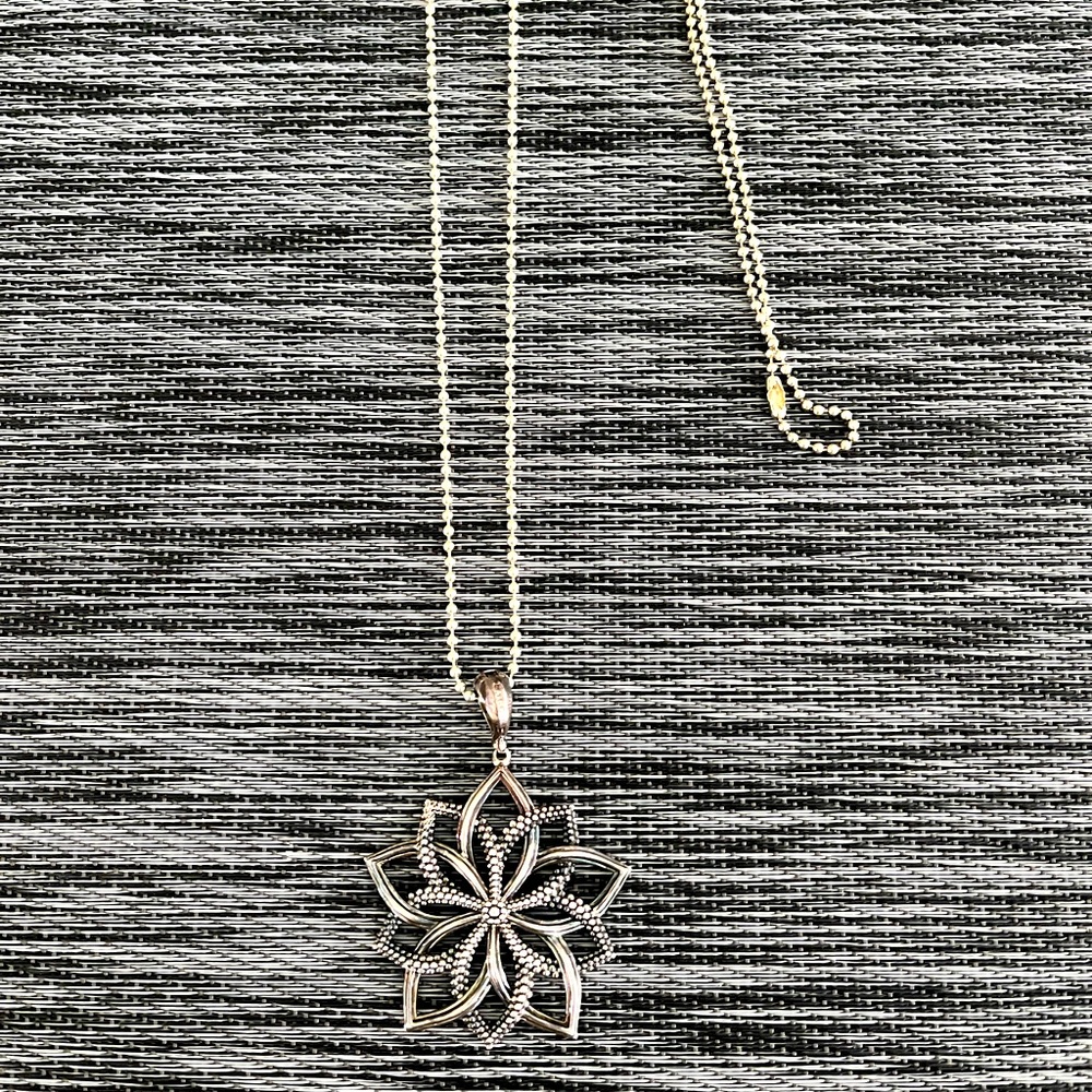 Signature Lagos sunburst necklace - never worn